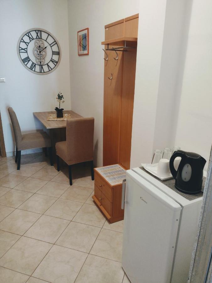 Kalauz Rooms Lozovac Eksteriør bilde